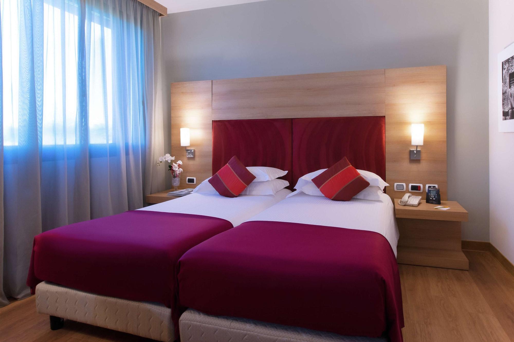 Dolce By Wyndham Milan Malpensa Otel Somma Lombardo Dış mekan fotoğraf