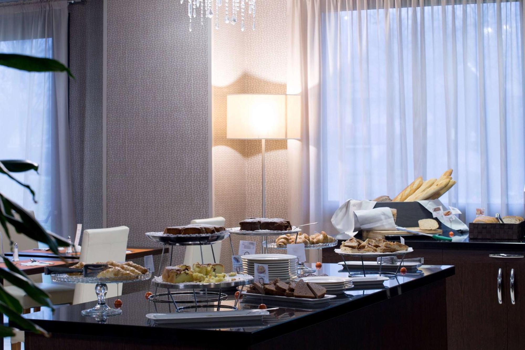 Dolce By Wyndham Milan Malpensa Otel Somma Lombardo Dış mekan fotoğraf