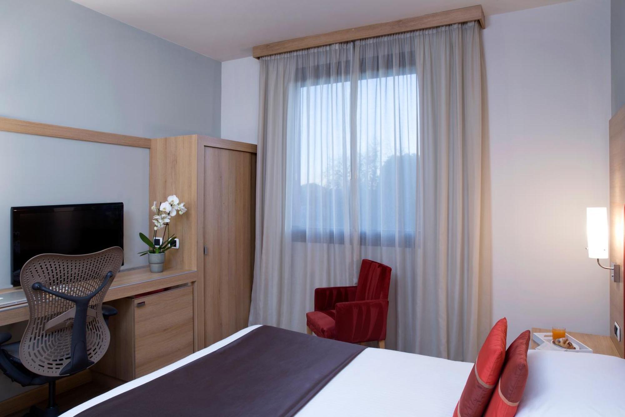 Dolce By Wyndham Milan Malpensa Otel Somma Lombardo Dış mekan fotoğraf